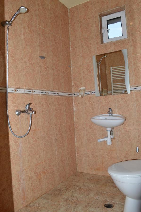 Dionis Hotel Petrich  Εξωτερικό φωτογραφία