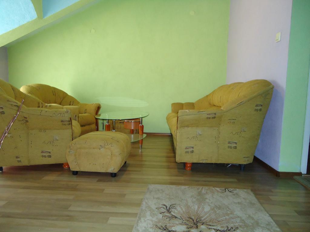 Dionis Hotel Petrich  Δωμάτιο φωτογραφία